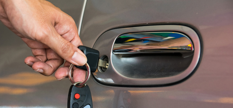 Car door lock repair in Santa Ana